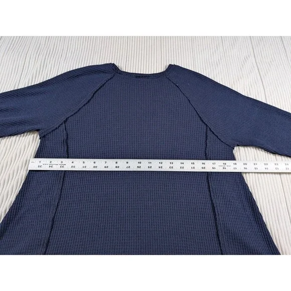 Torrid Waffle Knit Tunic Top Womens 1 Blue V-Neck Long Sleeve Pull Over - Picture 9 of 9